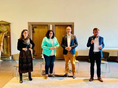 Saskia Wegener, Lena Dpont, Dr. Andreas Kroll, Bjrn liebig (v.l n.r.)